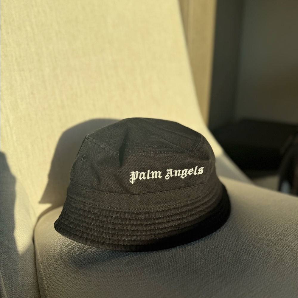 Palm Angels Black Classic Logo Bucket Hat